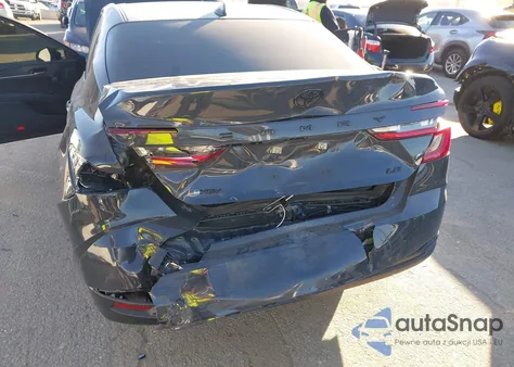 2025 Toyota Camry Le из США, поврежденный, VIN 4T1DAACK9SU097157